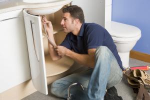 Our Monterey Park Plumbing Crew Installs New Sinks